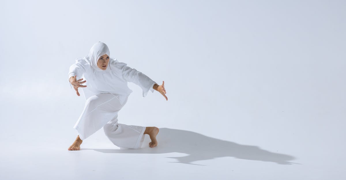 Encourager un tonus musculaire uniforme contribue à l'harmonie globale du corps.