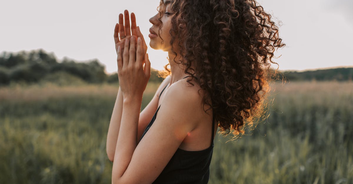 Bienvenue dans Pulse Align, une méthode non invasive et innovante conçue pour restaurer l'équilibre et la posture naturels de votre corps grâce à des impulsions douces et imperceptibles. Cette approche remarquable favorise la symétrie du tonus musculaire et peut conduire à une réduction des tensions musculaires et articulaires, abordant ainsi le bien-être général d’un point de vue naturel.