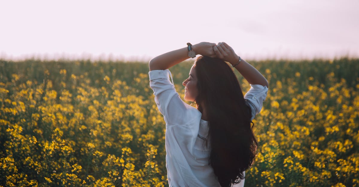 découvrez l'importance de la posture dans la vie de tous les jours. découvrez des conseils et des exercices pour améliorer votre posture et améliorer votre santé, votre confiance et votre bien-être général.