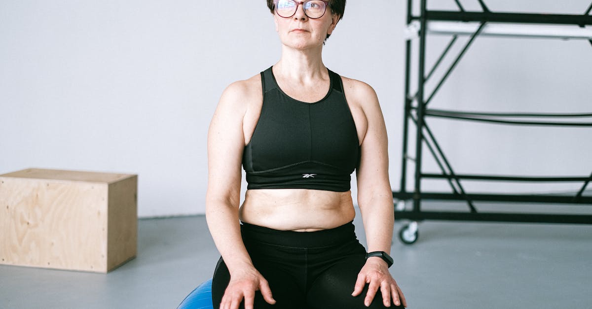 enhance your physical performance and prevent injuries with our comprehensive guide on core stability. discover exercises, techniques, and tips to strengthen your core and improve your overall stability for better athletic performance and daily activities.