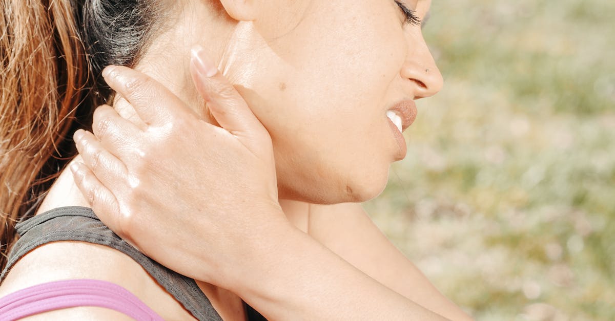 experiencing neck discomfort? discover the causes, symptoms, and effective treatments to alleviate pain and improve mobility. learn how to prevent future issues and ensure a healthier neck.