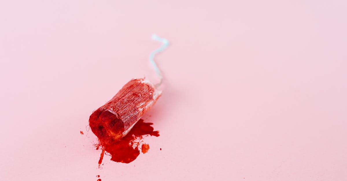 découvrez des stratégies et des informations efficaces pour gérer les migraines menstruelles. découvrez les déclencheurs, les symptômes et les traitements pour soulager la douleur et améliorer votre qualité de vie pendant votre cycle menstruel.