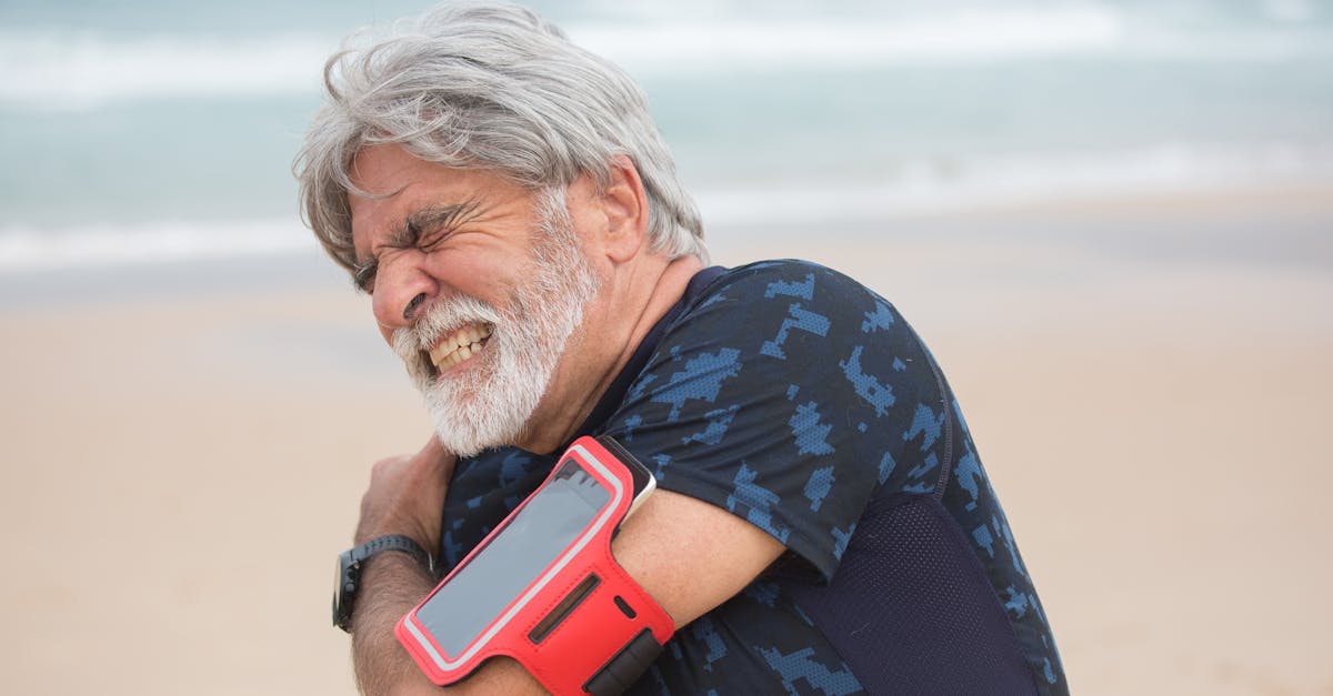 discover effective solutions and insights for shoulder pain relief. explore causes, treatments, and preventive measures to regain your mobility and improve your quality of life.