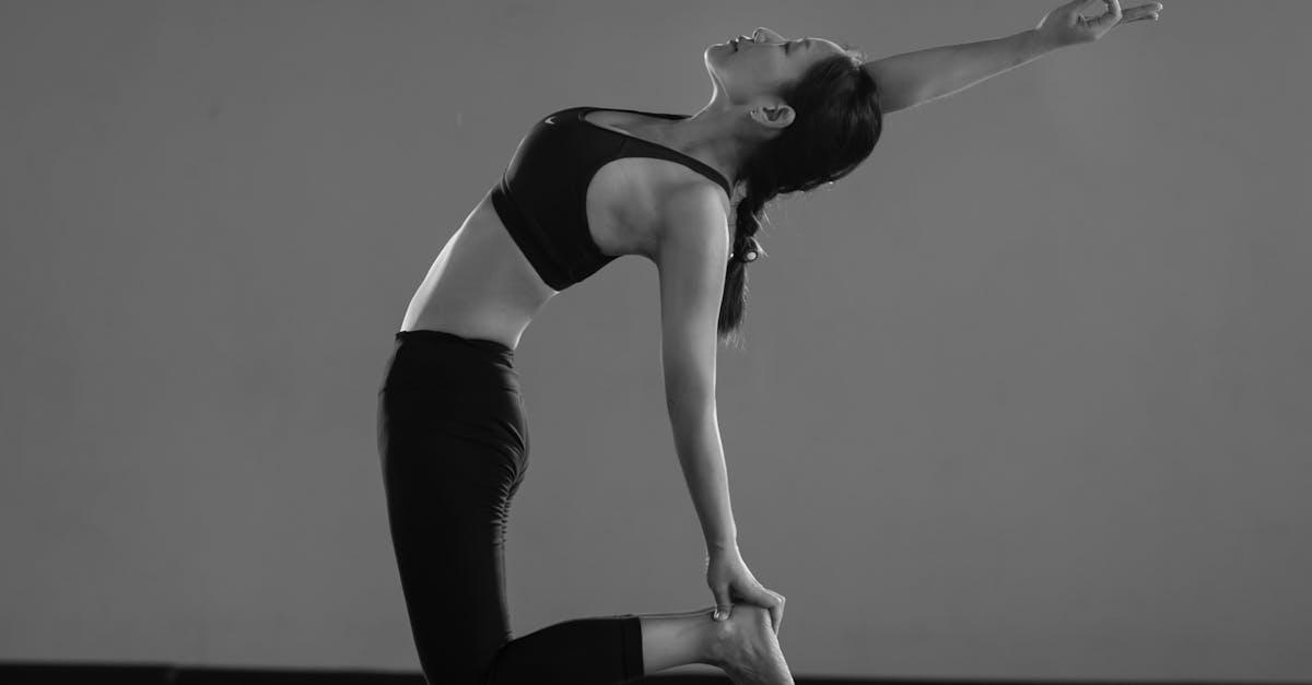 Mise en place de routines régulières pour soulager les tensions et favoriser la souplesse musculaire pour une meilleure posture.