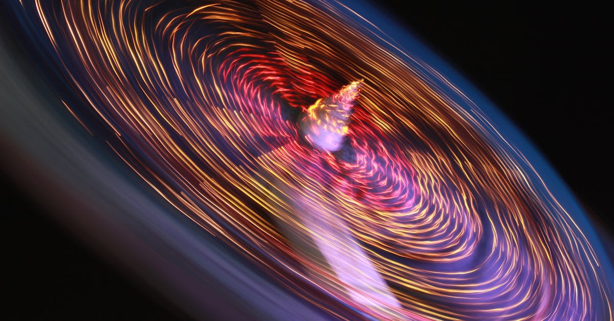 La décompression neurovertébrale TAGMED consiste à appliquer une force de traction contrôlée et progressive sur la colonne vertébrale. Cette méthode augmente l'espace entre les vertèbres, réduisant ainsi efficacement la pression exercée sur les disques intervertébraux et les racines nerveuses. En favorisant une meilleure circulation des fluides dans la zone ciblée, ce processus contribue à réduire l'inflammation et à soulager la douleur. Solution fiable et non invasive pour les personnes souffrant de problèmes de dos chroniques, la thérapie TAGMED offre une alternative sûre aux traitements plus agressifs.