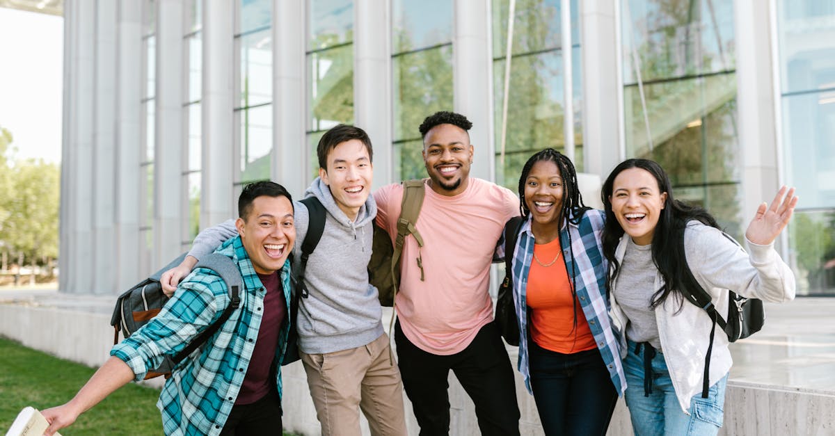discover the ultimate comfort with ergonomic backpacks designed to reduce strain and enhance your carrying experience. perfect for daily commutes, outdoor adventures, or school, our backpacks provide optimal support and organization for your essentials.