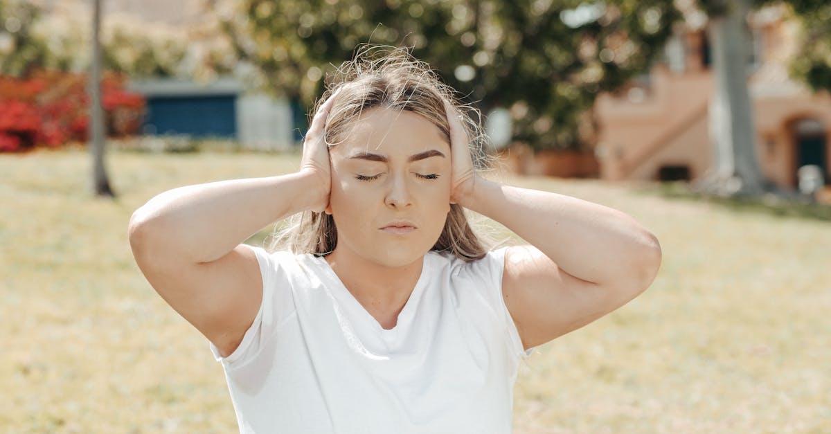 discover effective strategies to manage and alleviate migraine symptoms. learn about the causes, triggers, and treatments available to help you regain control and improve your quality of life.