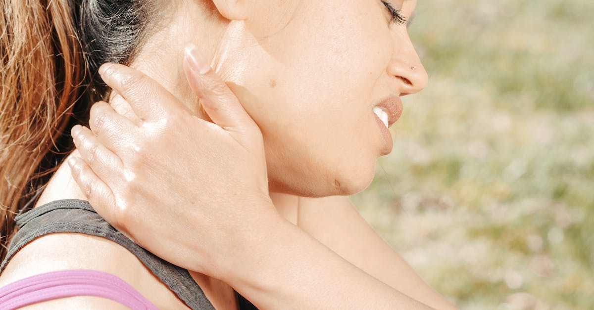 discover effective solutions and insights for managing and relieving shoulder pain. explore causes, treatments, and preventive measures to improve your shoulder health and regain mobility.