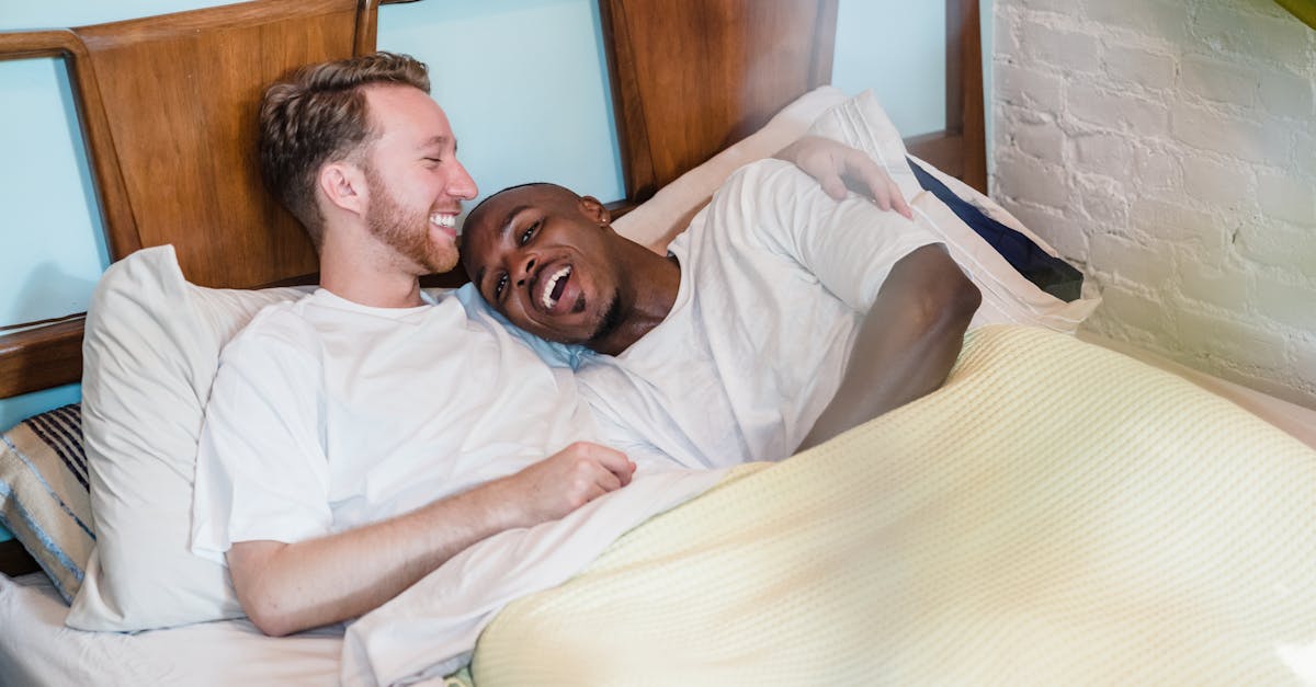 discover the best sleep positions for a restful night. explore the benefits of various postures, tips for improving your sleep quality, and insights into how your sleeping position can affect your health.