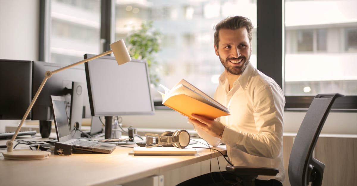 discover the perfect workspace that inspires creativity and productivity. our flexible options cater to your unique needs, whether you're an entrepreneur, freelancer, or part of a dynamic team. transform your work life today!