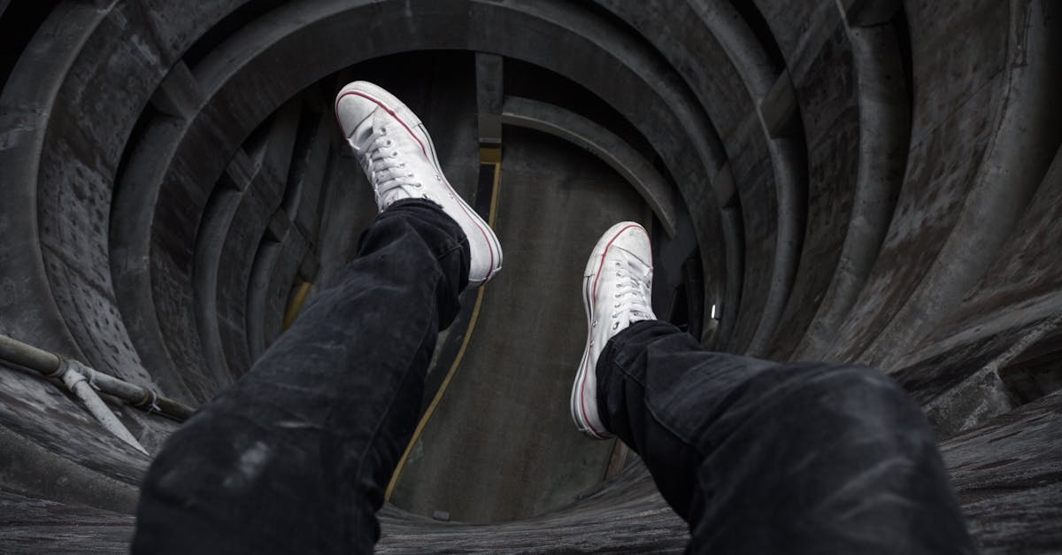 explore the causes, symptoms, and treatments for dizziness. learn about the different types of dizziness, including vertigo and lightheadedness, and discover effective ways to manage this common condition.