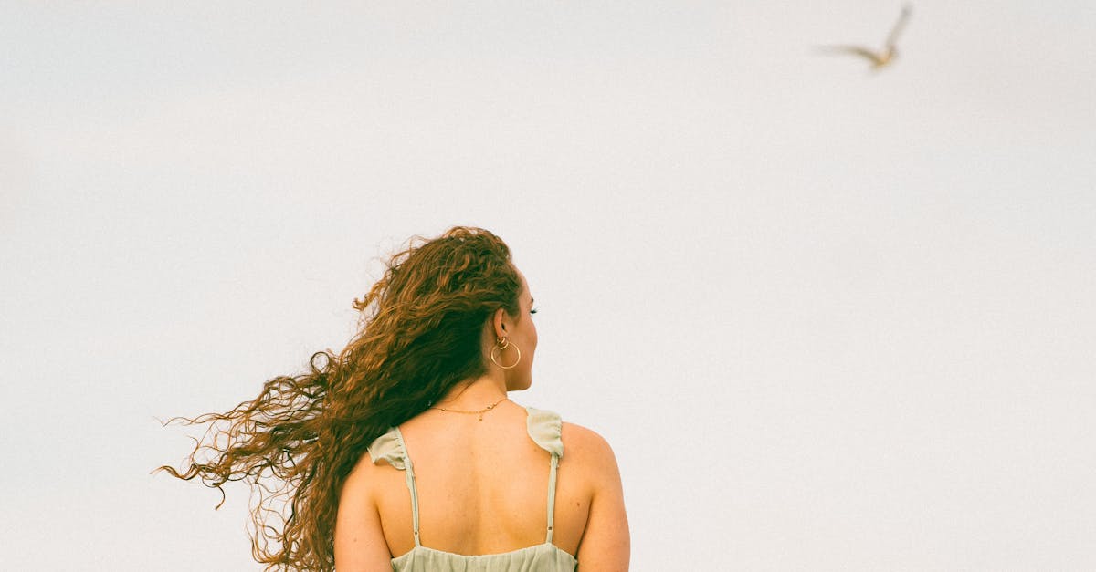 learn about frozen shoulder, its causes, symptoms, and effective treatment options to regain mobility and ease discomfort. discover tips for prevention and management to enhance your shoulder health.