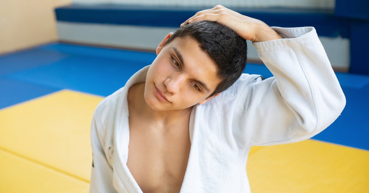 discover the importance of neck flexibility for overall health and wellness. learn effective stretches and exercises to improve mobility, reduce tension, and enhance performance in daily activities and sports.