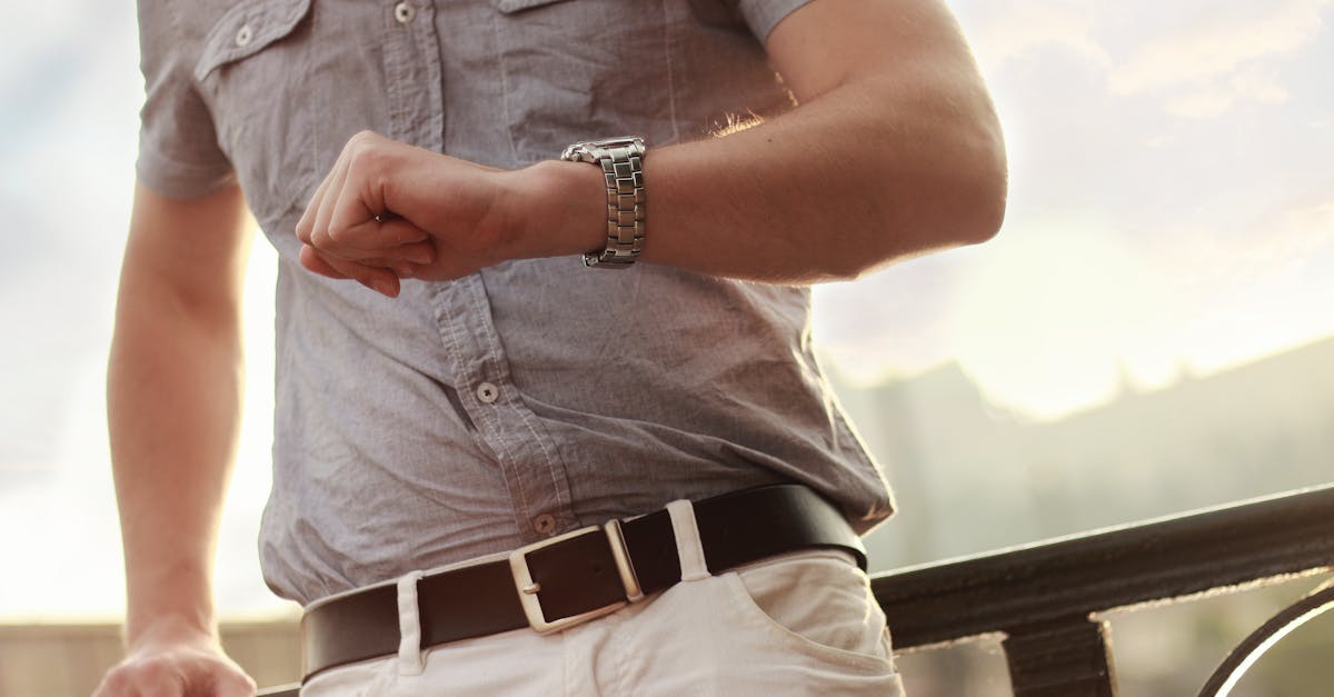 discover comprehensive insights on rotator cuff injuries including symptoms, causes, treatment options, and recovery strategies. understand the importance of this key group of muscles in shoulder stability and mobility.