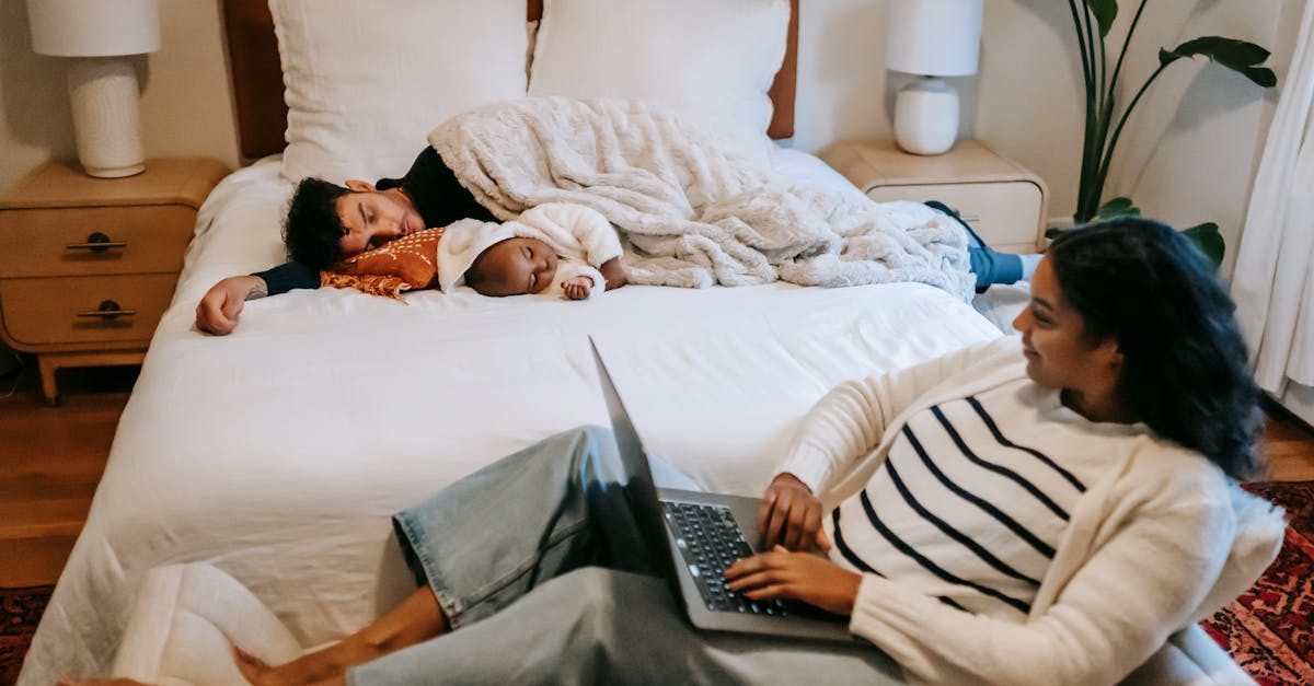 discover the ultimate guide to sleep positions! learn how different sleeping postures can affect your health, comfort, and quality of sleep. find tips to improve your rest and wake up feeling refreshed.