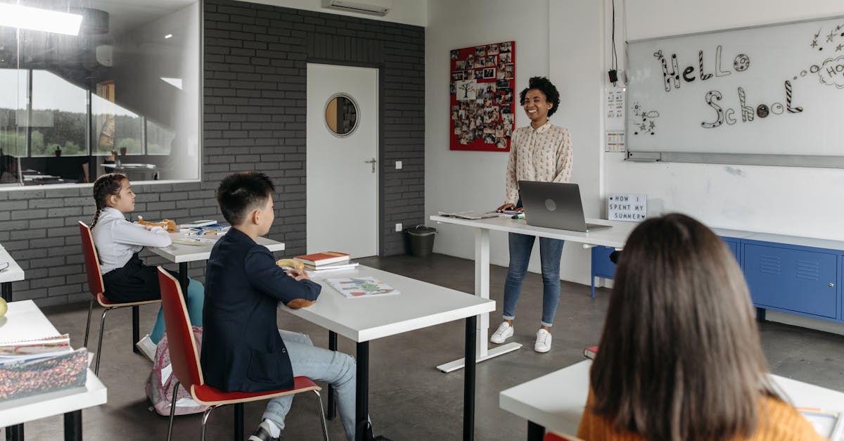 discover the benefits of standing desks for a healthier workspace. improve your posture, increase productivity, and enjoy a comfortable and flexible working environment. explore a variety of styles and features to find the perfect standing desk for your needs.