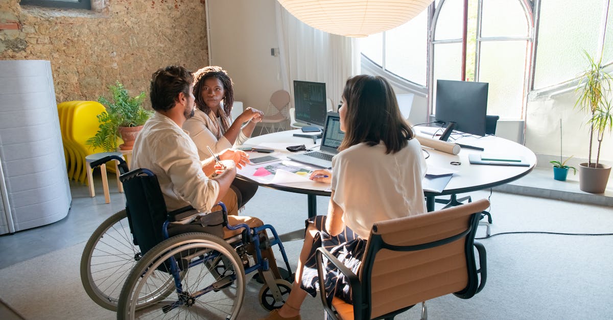 discover the ultimate comfort and support with our ergonomic chair. designed to enhance posture and reduce strain, this chair is perfect for long hours of work or leisure. experience productivity and well-being in every sit!