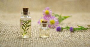 discover the benefits of essential oils in our comprehensive guide. learn how to incorporate these natural extracts into your wellness routine for relaxation, stress relief, and improved health. explore different types of essential oils and their uses for aromatherapy, skincare, and home care.